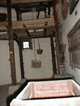 Tote: I think this was a tower for bringing things up to build the Dome.  