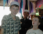 Tote with a muslim hat