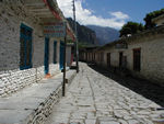 A street in Larjung.